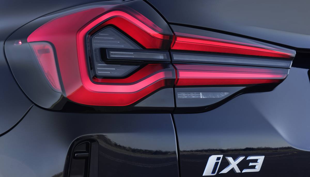 BMW iX3 2022 6