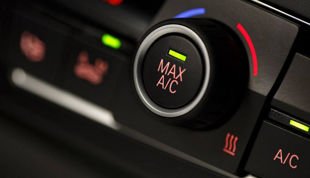 El aire acondicionado de tu coche funcionará mal si haces una de estas cinco cosas