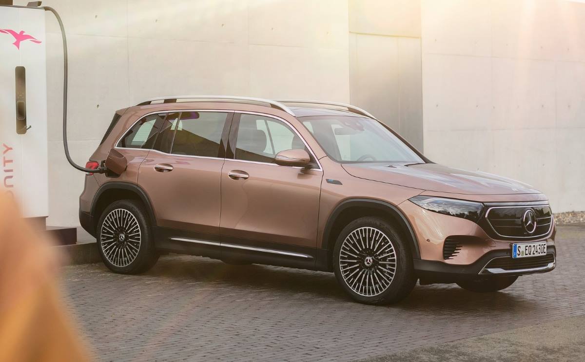 Mercedes EQB 2022 3