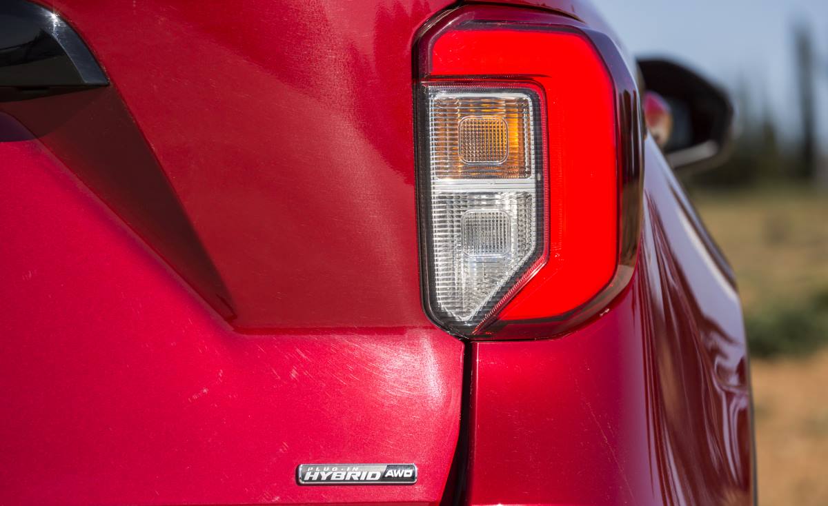 Ford Explorer PHEV 2021 3