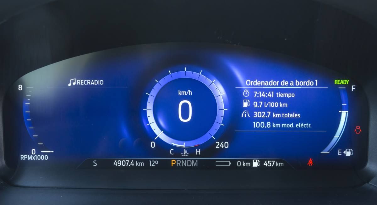 Ford Explorer PHEV 2021 8
