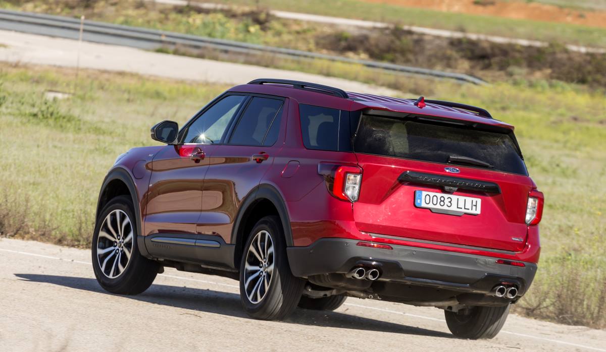 Ford Explorer PHEV 2021 14