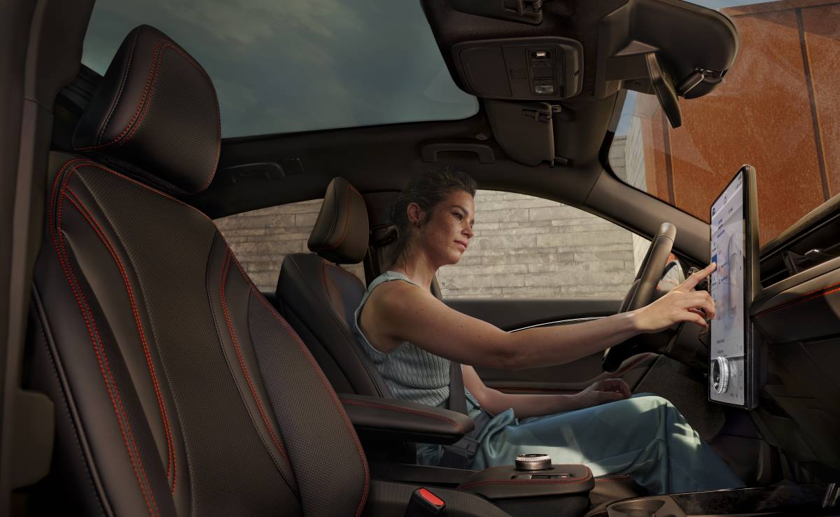 2020 FORD MACH E AWD 29