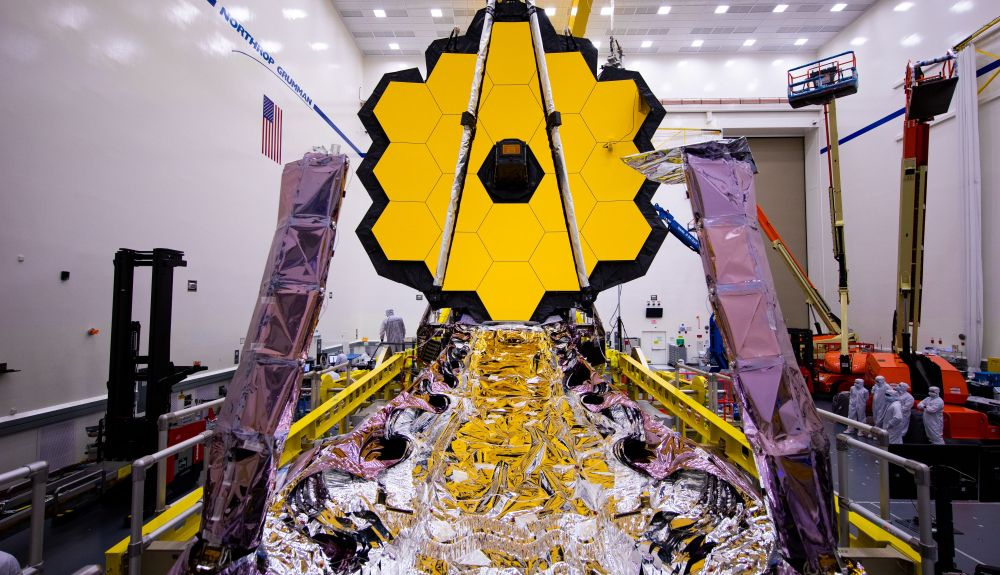 Trabajos en la Nasa del telescopio James Webb. Trabajos en la Nasa del telescopio James Webb.