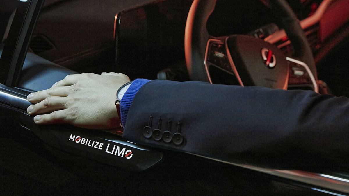 Renault Mobilize Limo 1