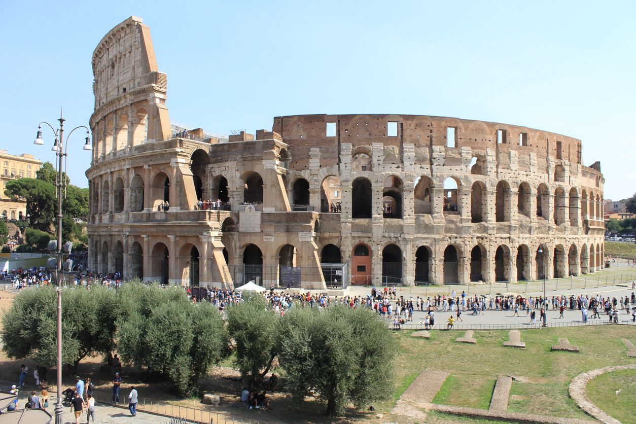 Monumentos En Roma Italia