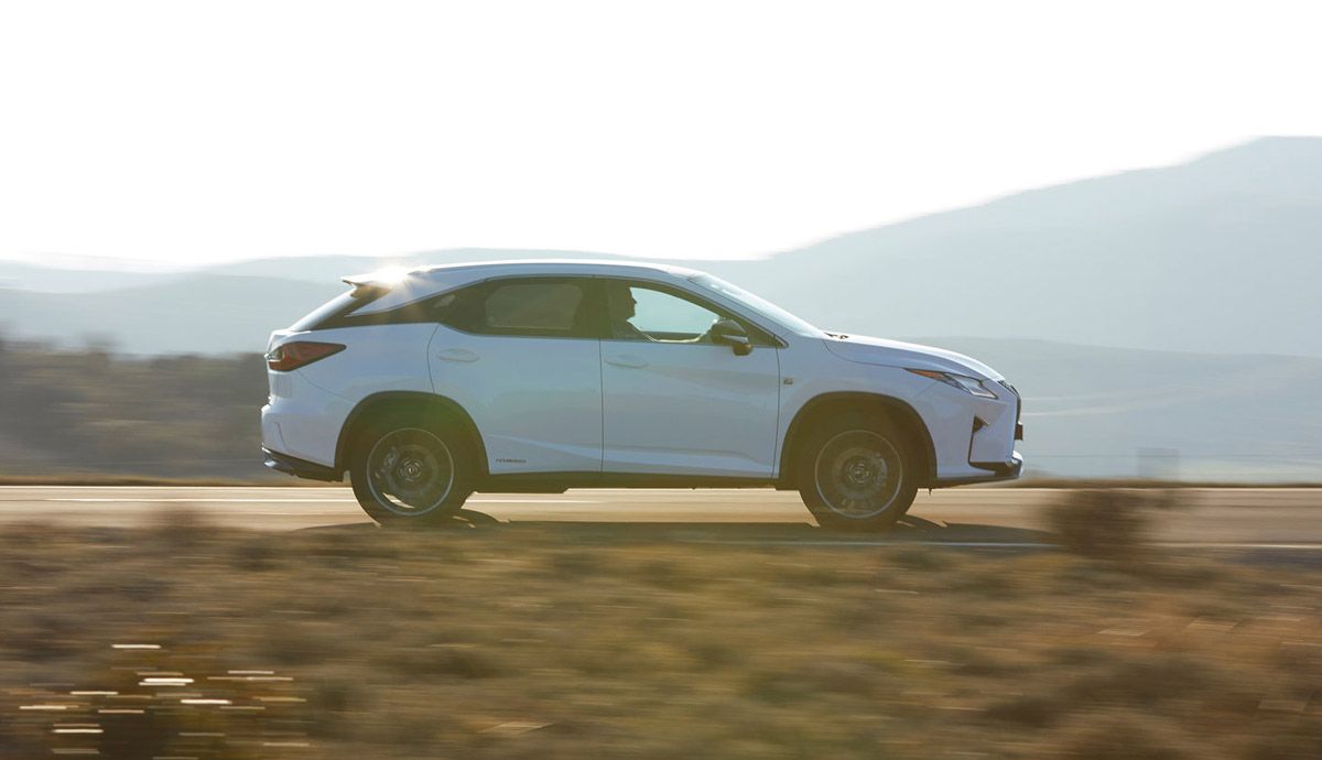 Lexus RX L.