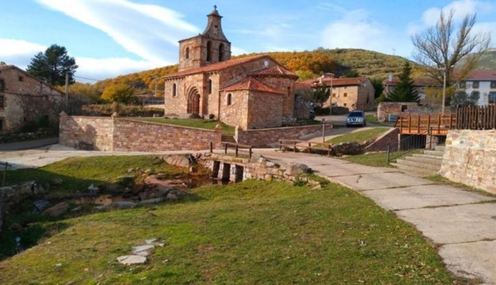 Brañosera es el pueblo más antiguo de España. Brañosera es el pueblo más antiguo de España.