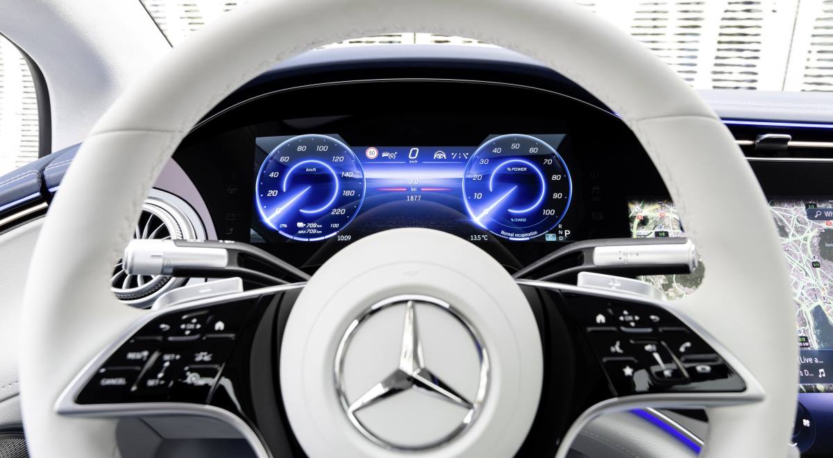 Mercedes EQS