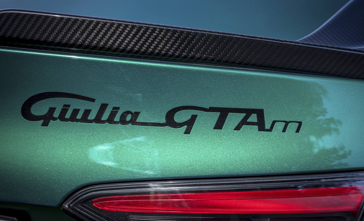 Alfa Romeo Giulia GTAm 3