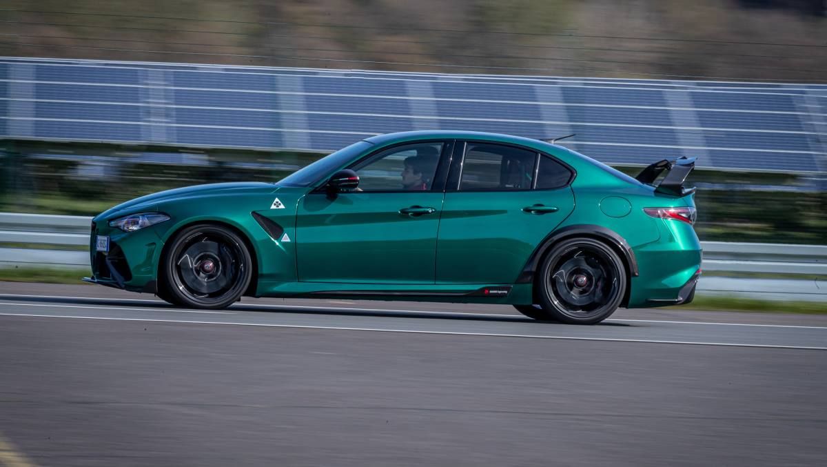 Alfa Romeo Giulia GTAm 12