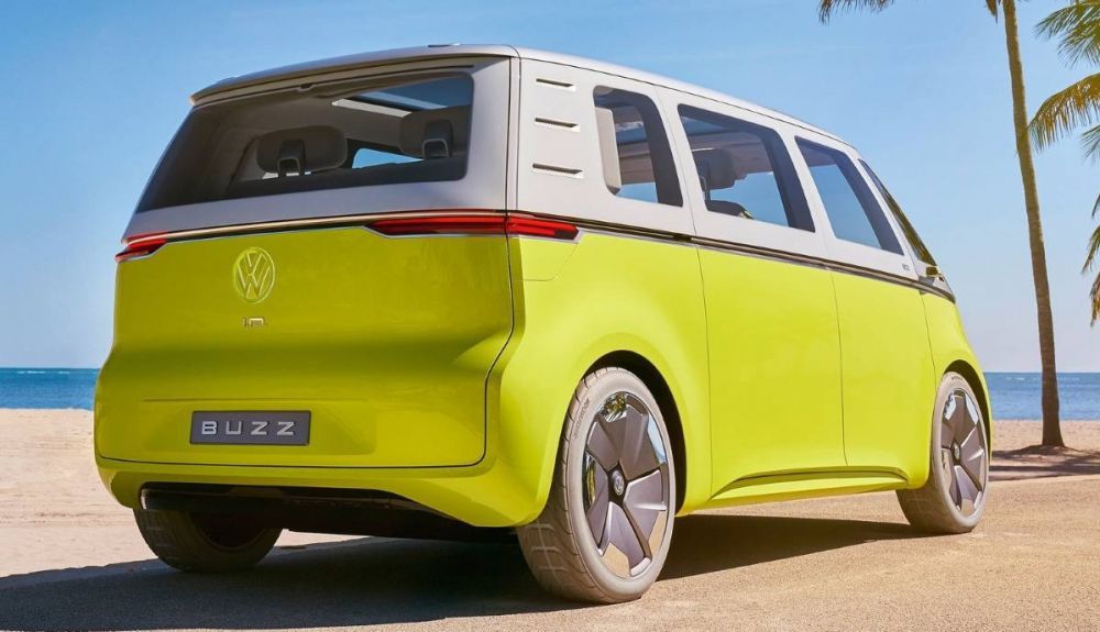 vista posterior del concepto vw id buzz 2017 la base del diseno del proximo e bulli 1 1000x575