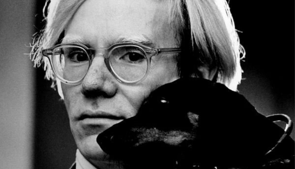 Andy Warhol fotografiado por Jack Mitchell.