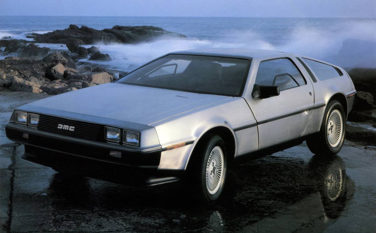 DeLorean DMC