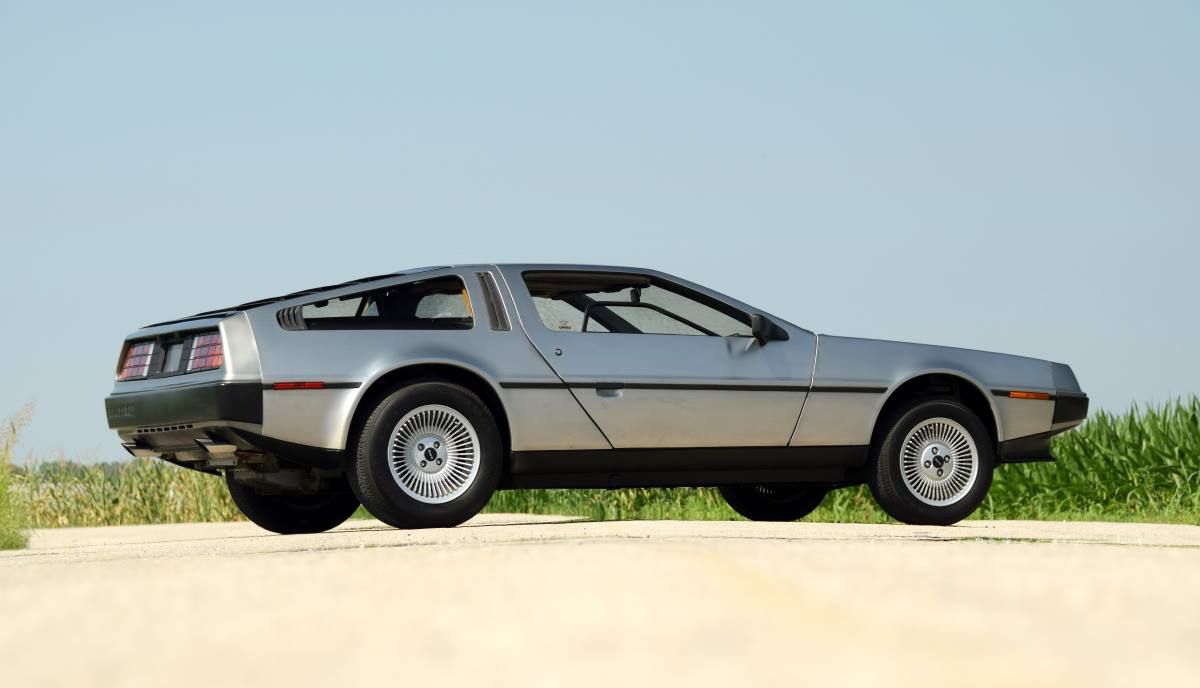 DeLorean DMC
