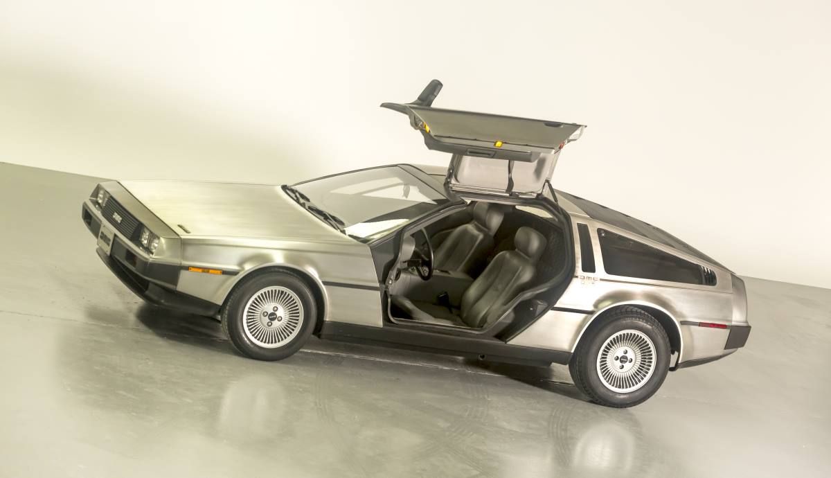 DeLorean DMC