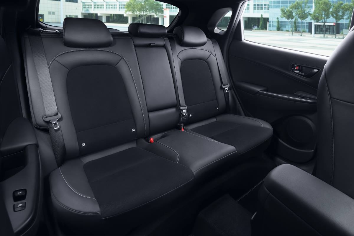 hyundai kona n test drive sonic blue details 03 jpg
