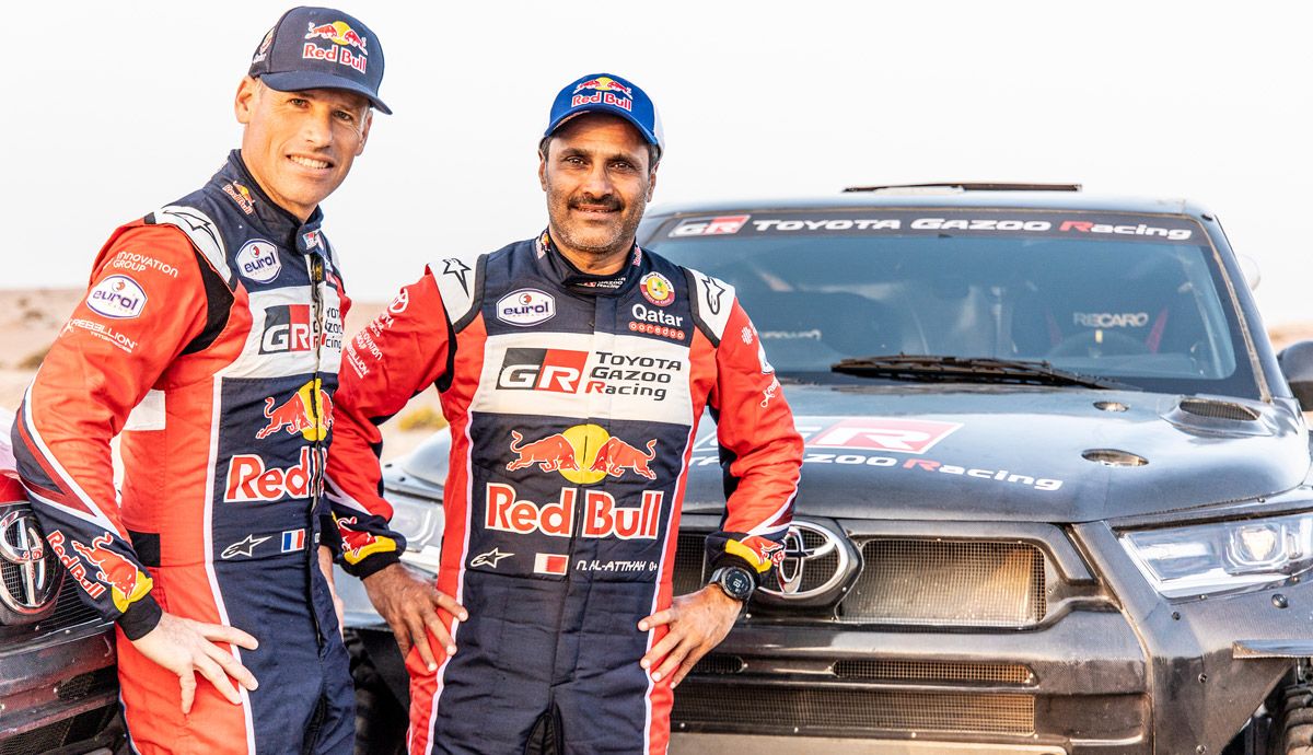Toyota GR DKR Hilux T1+ y la pareja de referencia, Nasser Al-Attiyah y Mathieu Baumel.