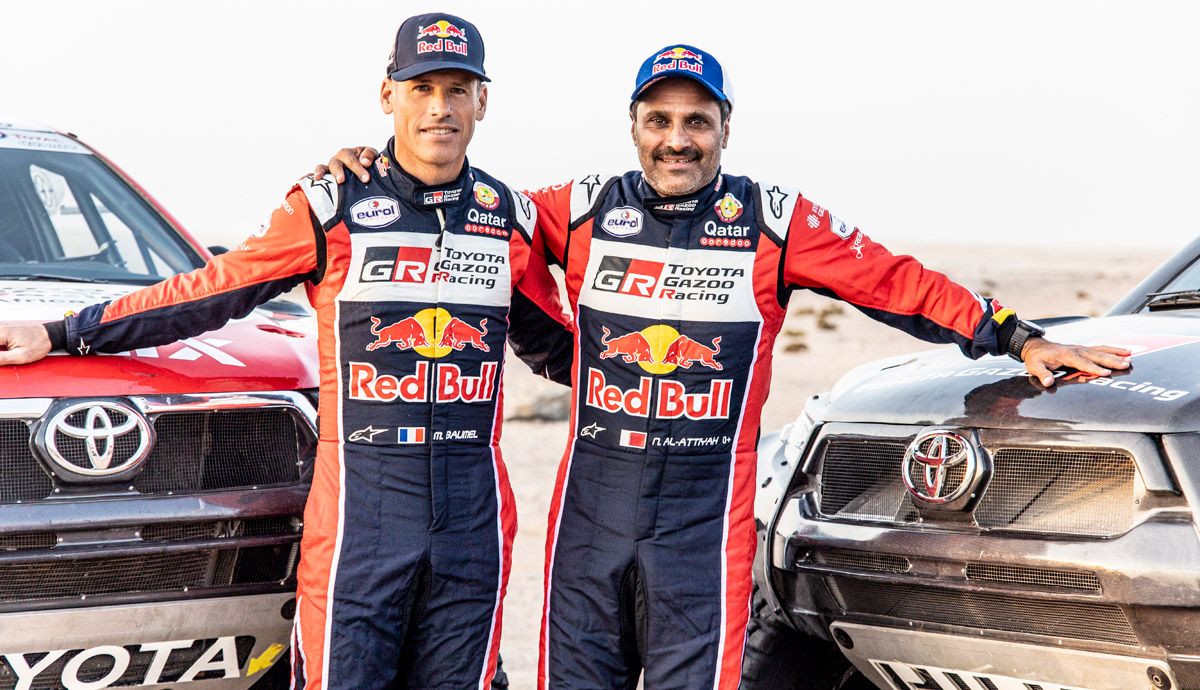 Toyota GR DKR Hilux T1+ y la pareja de referencia, Nasser Al-Attiyah y Mathieu Baumel.
