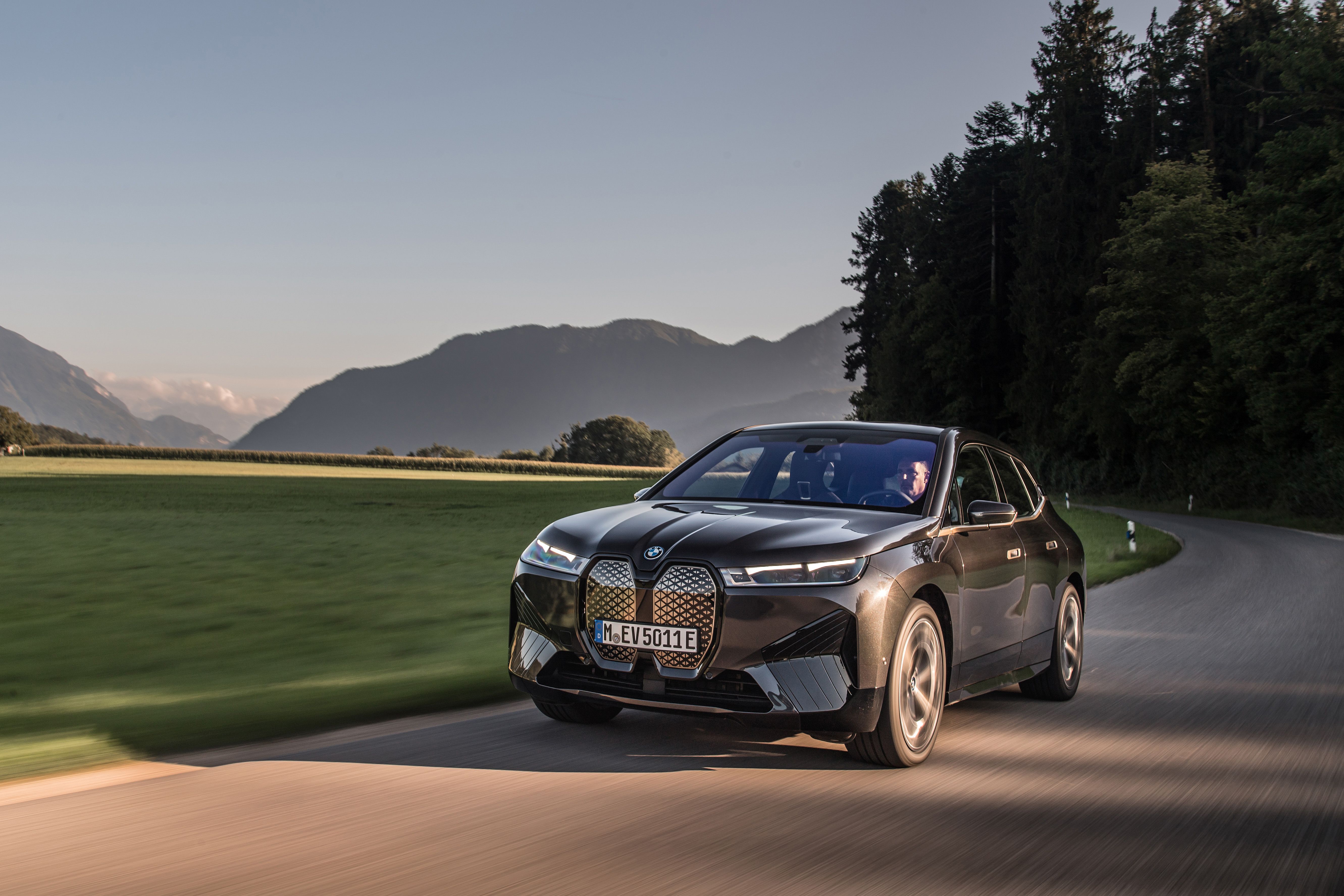 BMW iX xDrive i50 