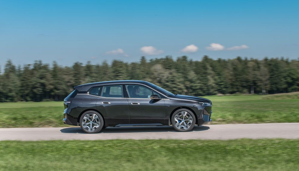 BMW iX xDrive i50 