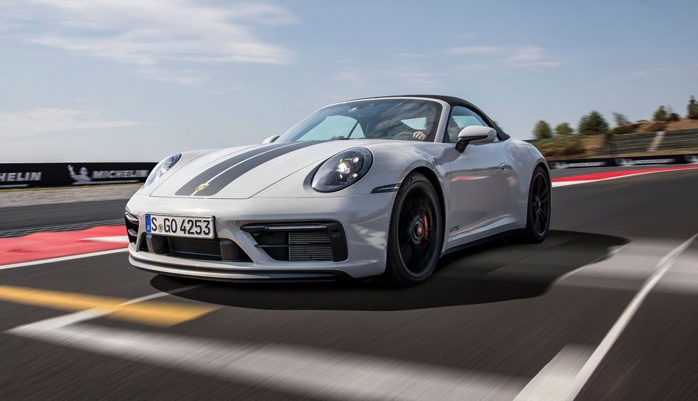 Porsche 911 Carrera 4 GTS Cabriolet 