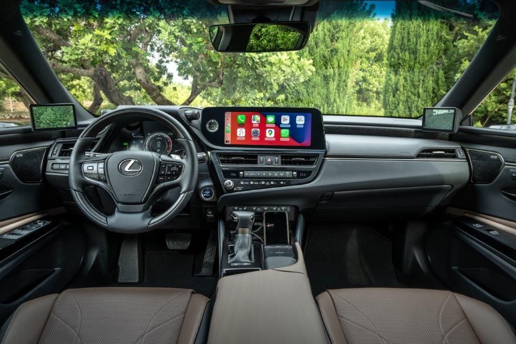 Lexus ES 300h 2022