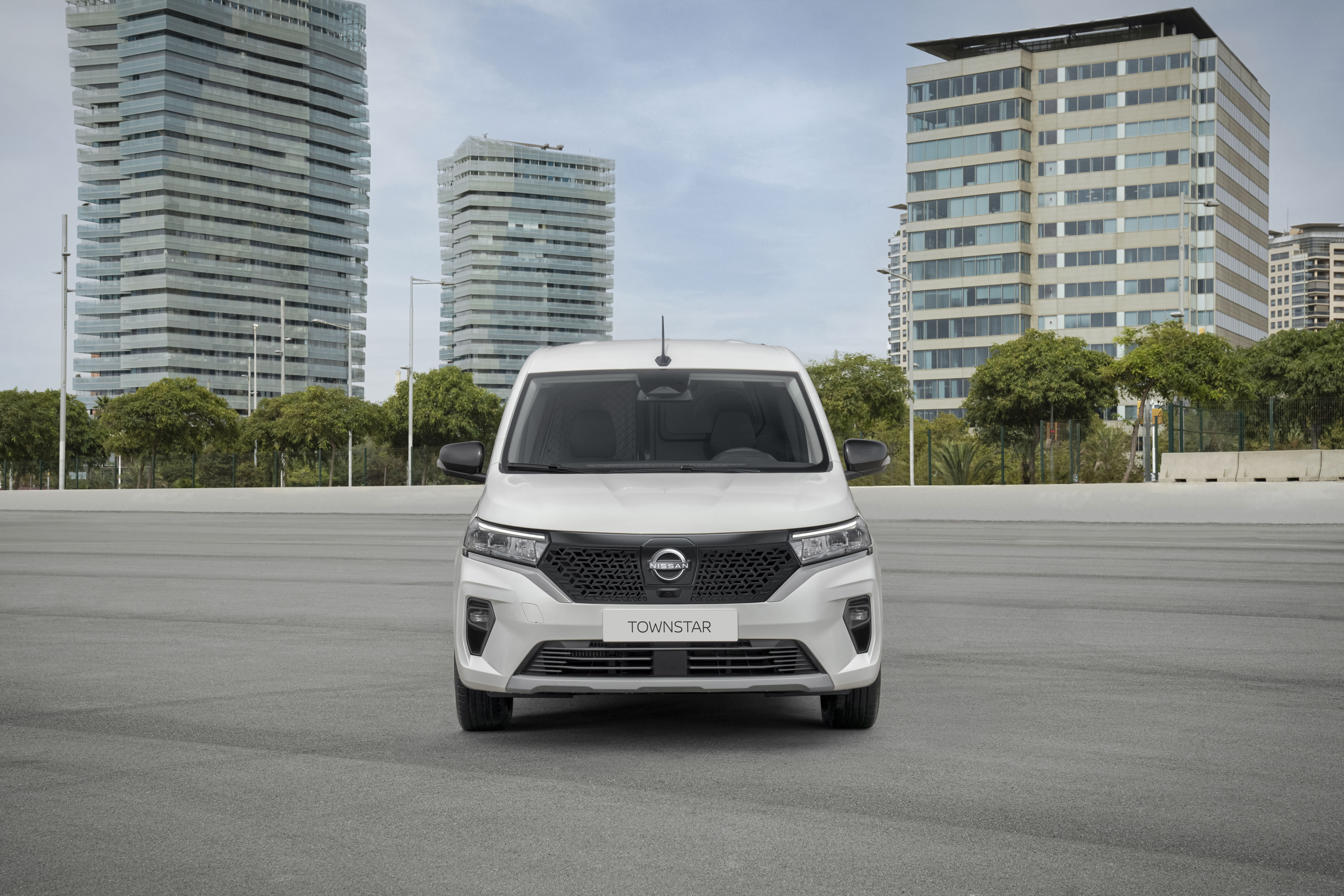 Townstar EV van static 03