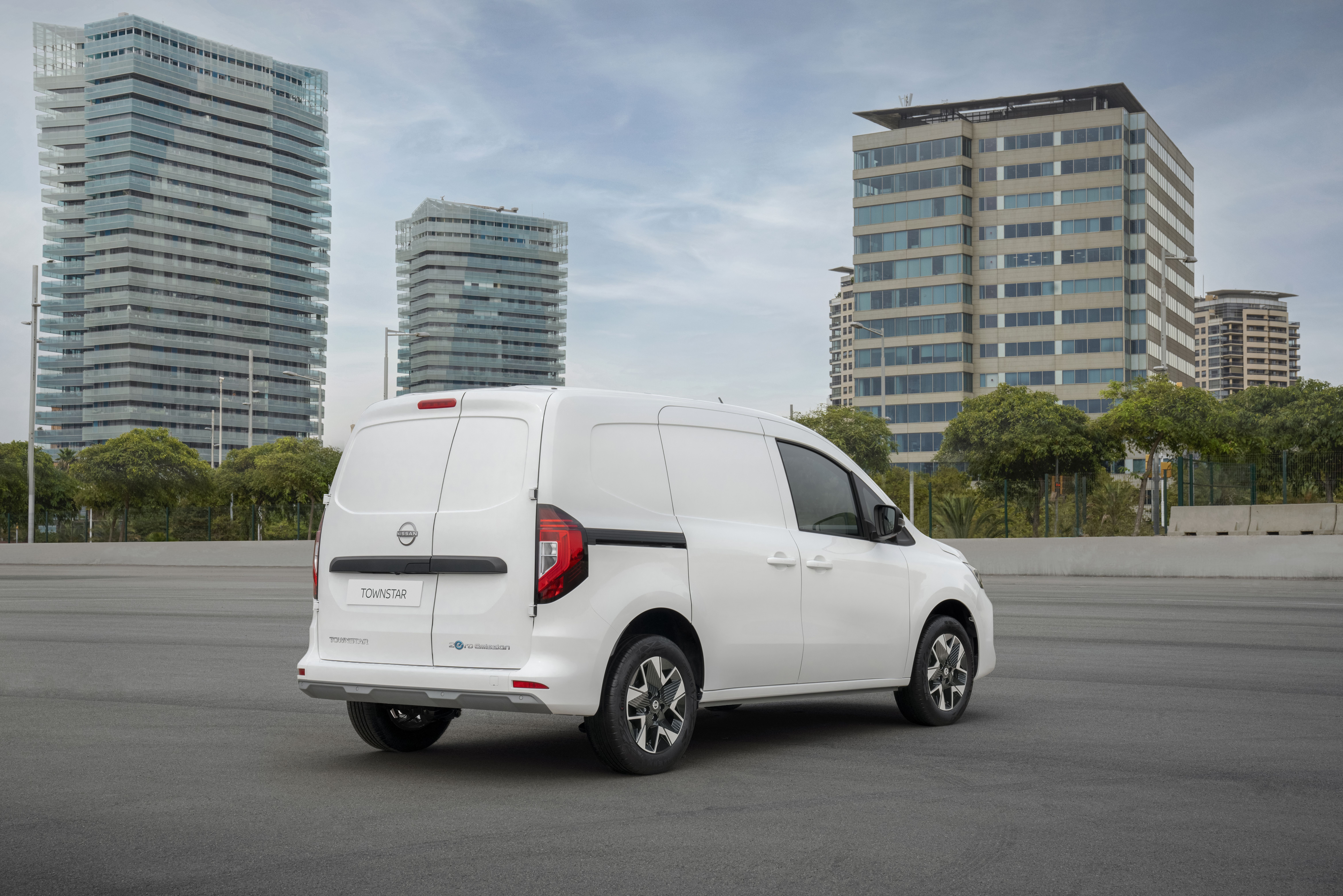 Townstar EV van static 04