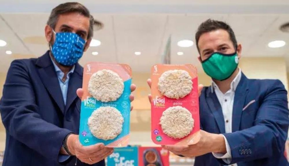 Representantes de La Sirena y Zyrcular Foods presentando el nuevo alimento. Representantes de La Sirena y Zyrcular Foods presentando el nuevo alimento.