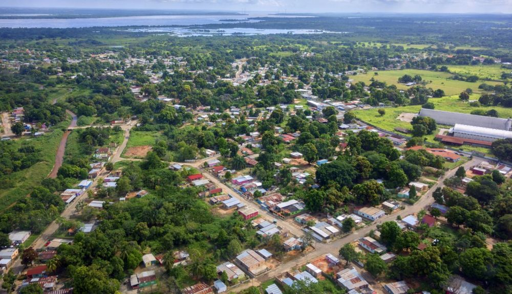 Vista área de los suburbios de Ciudad Bolivar, que cierra la lista de las diez ciudades más peligrosas del mundo. Vista área de los suburbios de Ciudad Bolivar, que cierra la lista de las diez ciudades más peligrosas del mundo.
