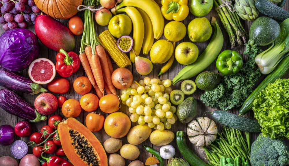 La mitad de la fruta y la verdura producidas se tiran. La mitad de la fruta y la verdura producidas se tiran.