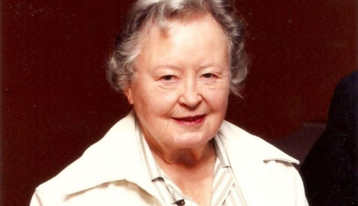 Margaret Burdidge fue una de las autoras del estudio que recogía que somos polvo de estrellas.