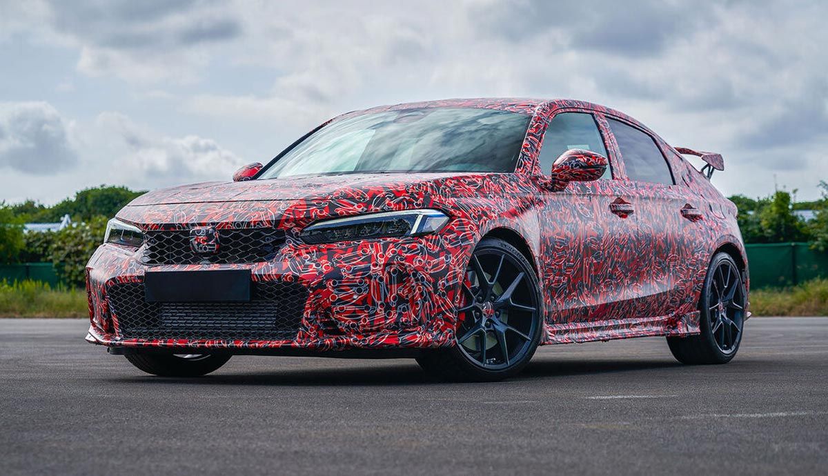 Así luce, todavía con camuflaje, la nueva generación del Honda Civic Type R. Foto: Honda.
