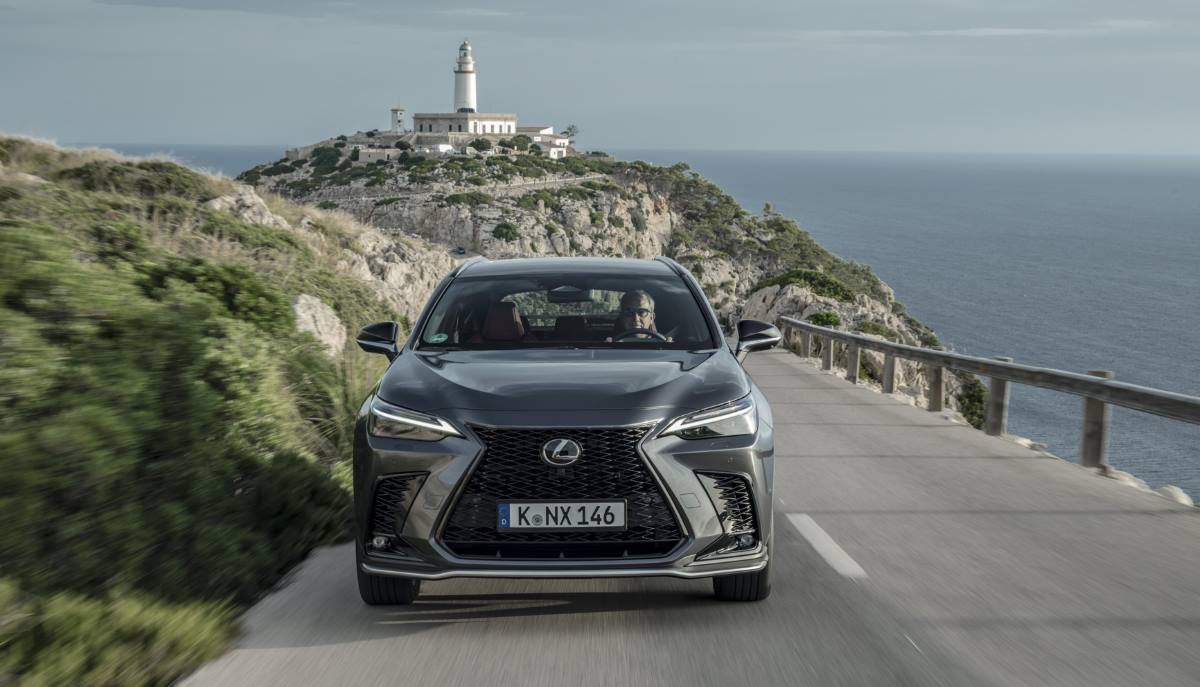 Lexus NX 2021 10
