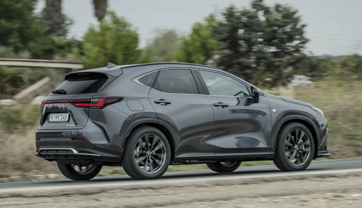 Lexus NX 2021 14
