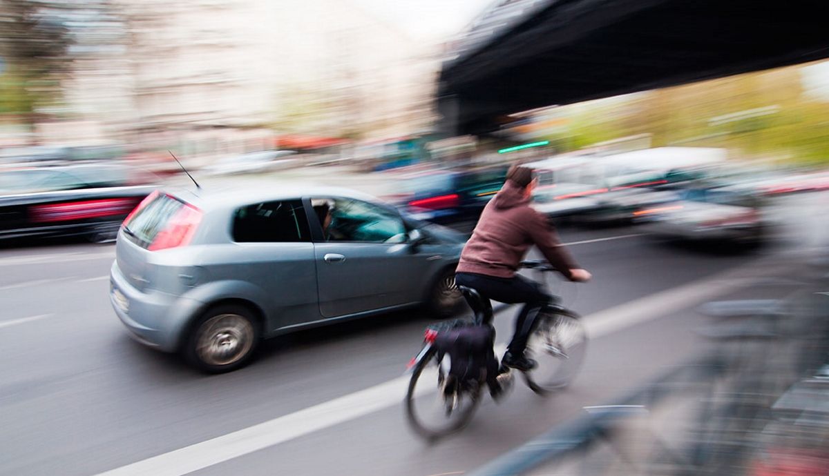 El Congreso aprueba no multar a ciclistas por saltarse semáforos, un stop o ir en sentido contrario.