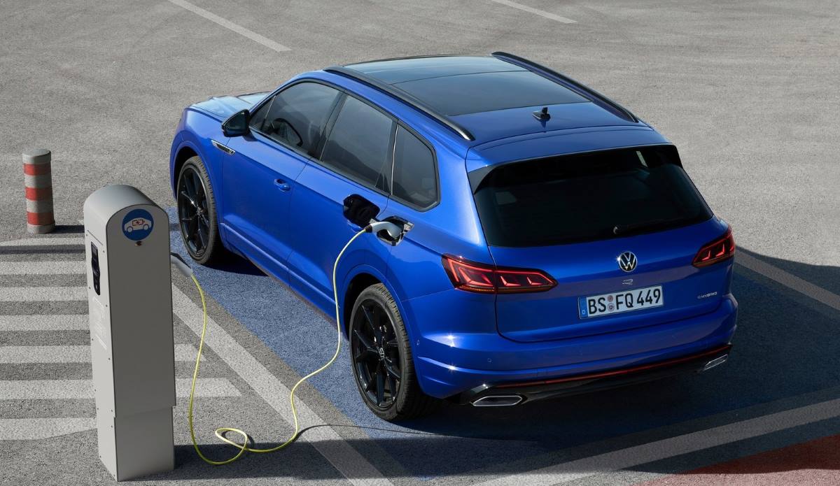 VW Touareg R 2