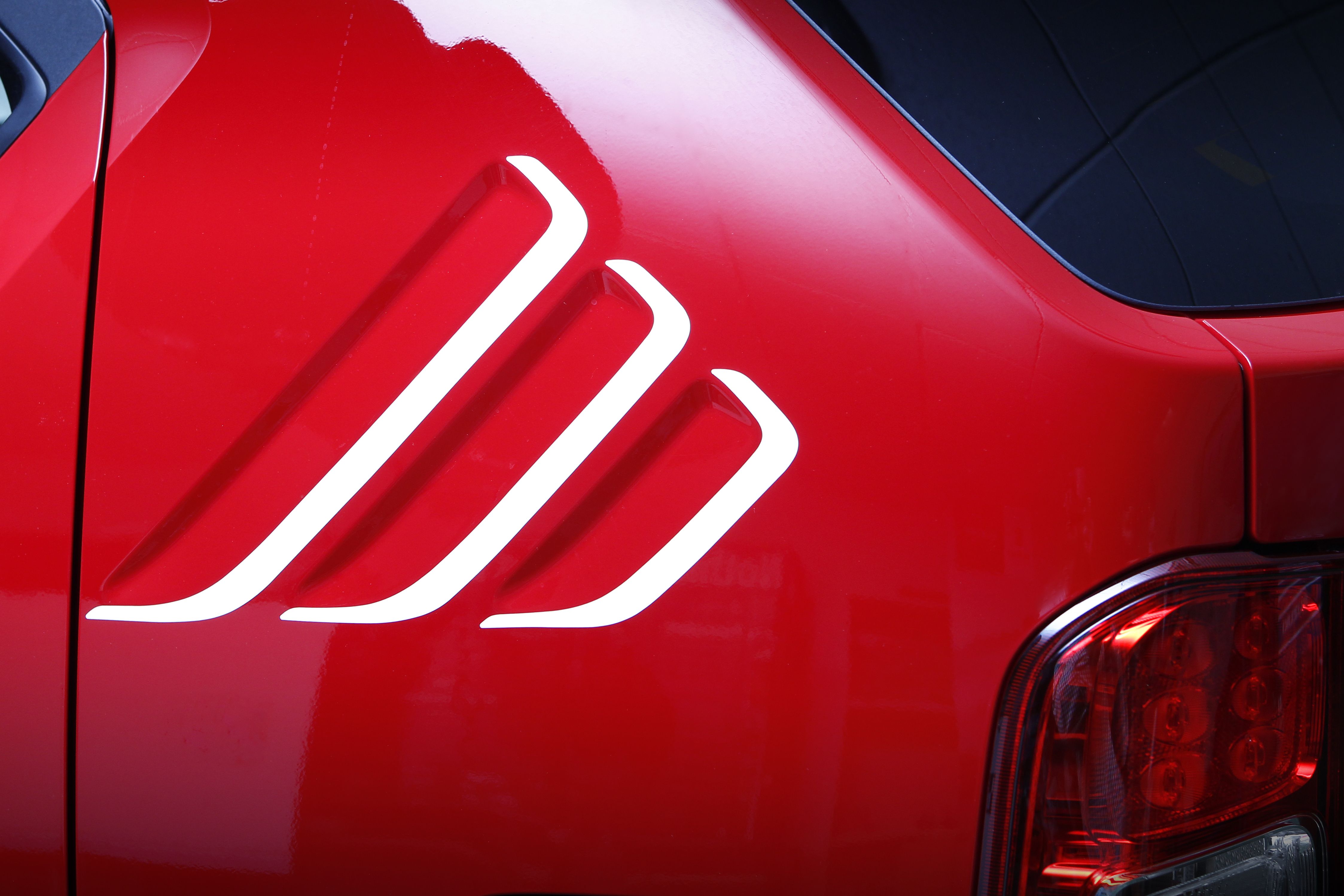 Suzuki Ignis Red&White 2021