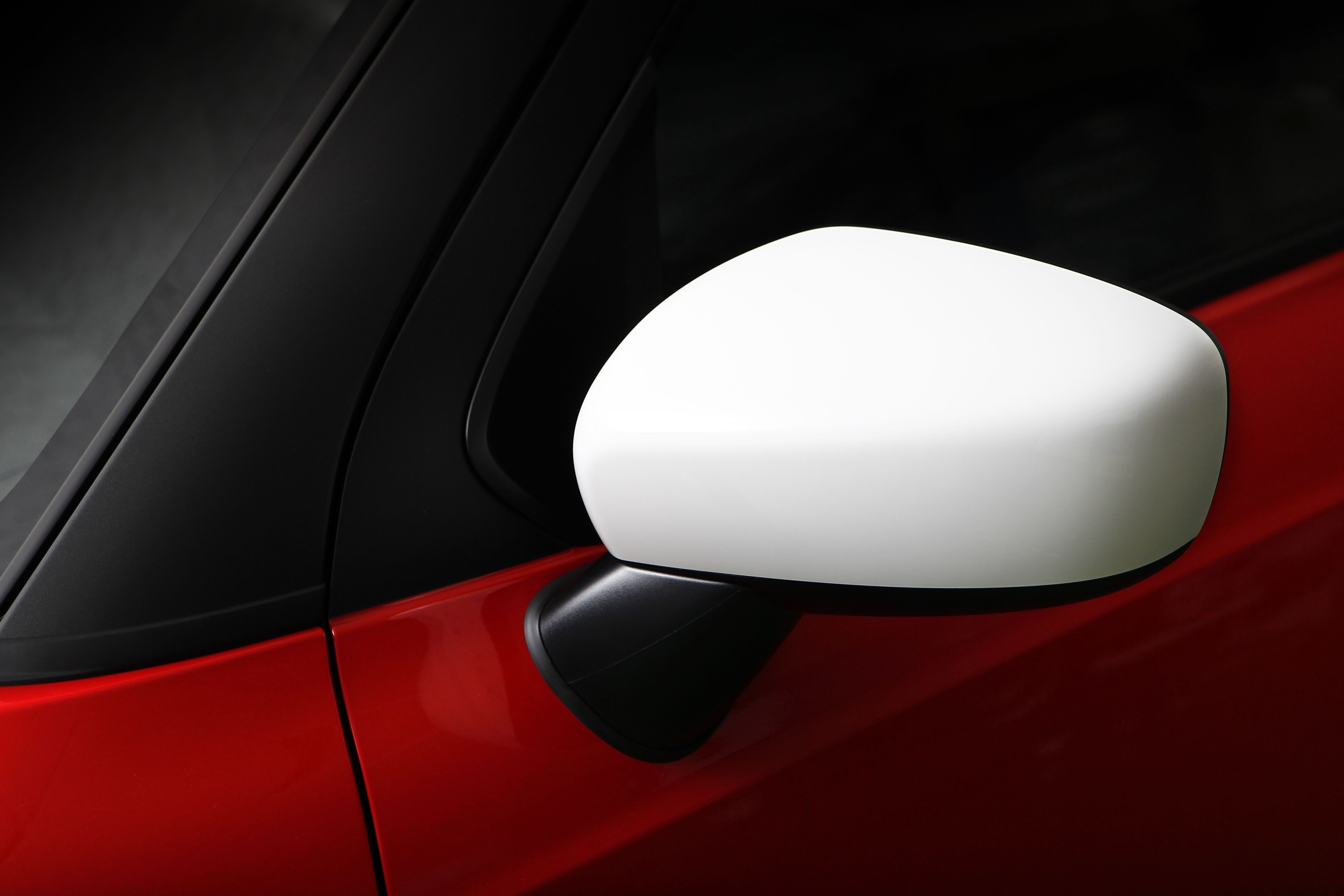 Suzuki Ignis Red&White 2021