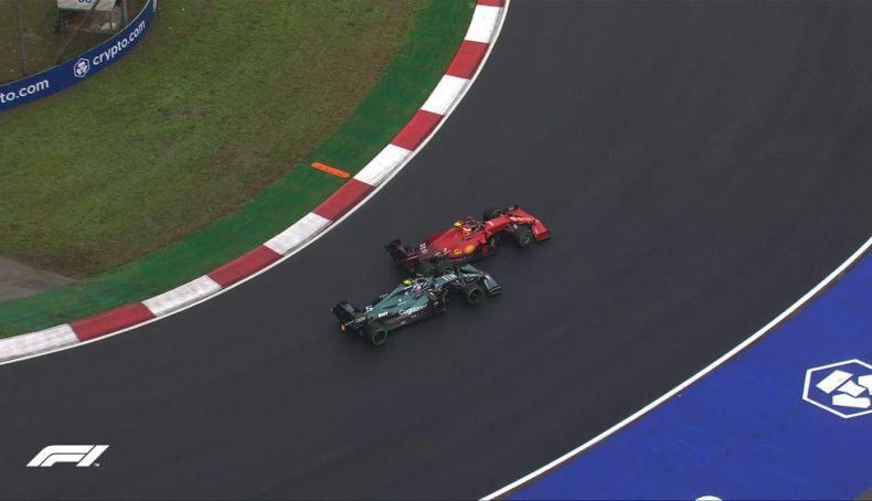 6 Sainz adelantó a Vettel, ya era 10º y llegaron a tocarse 6 Sainz adelantó a Vettel, ya era 10º y llegaron a tocarse