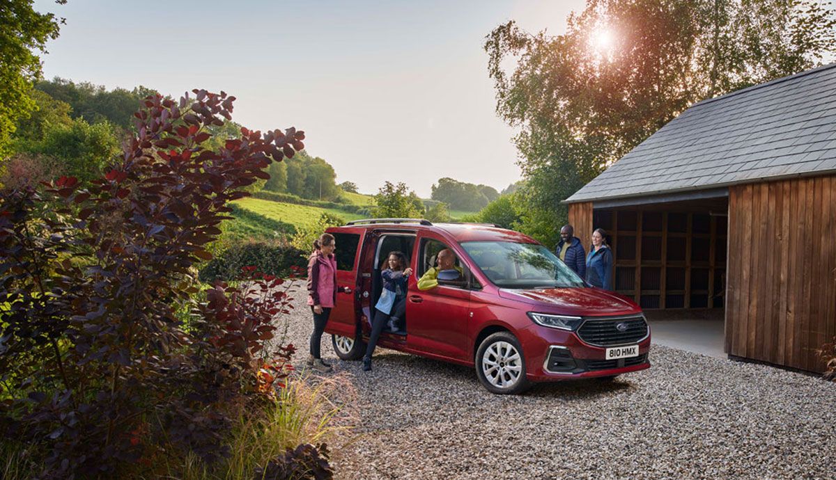 Ford Tourneo Connect 2022, todos sus datos y mejores fotos del nuevo familiar