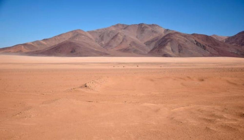 La NASA considera partes del desolado desierto de Atacama como el análogo perfecto a Marte en la Tierra. La NASA considera partes del desolado desierto de Atacama como el análogo perfecto a Marte en la Tierra.