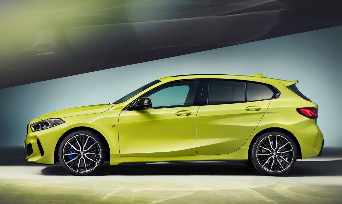 BMW M135i xDrive 2022 1
