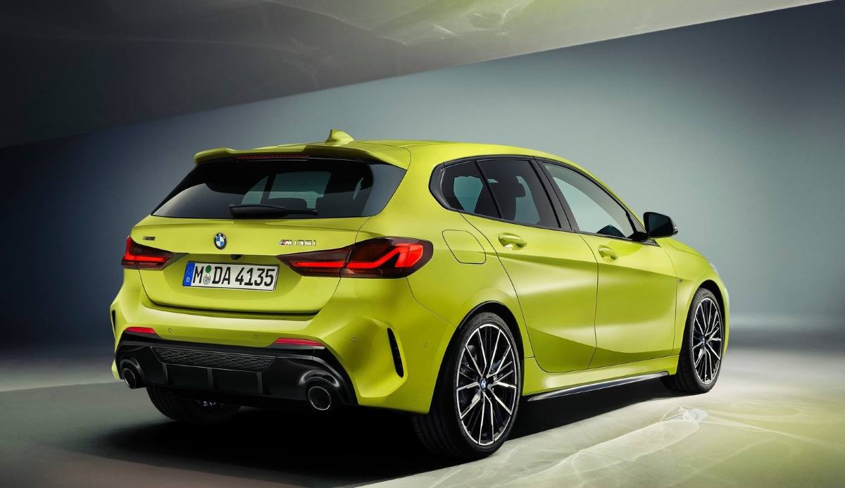 BMW M135i xDrive 2022 2