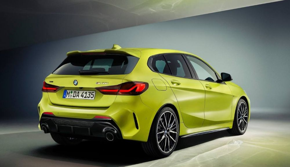 BMW M135i xDrive 2022 2 BMW M135i xDrive 2022 2