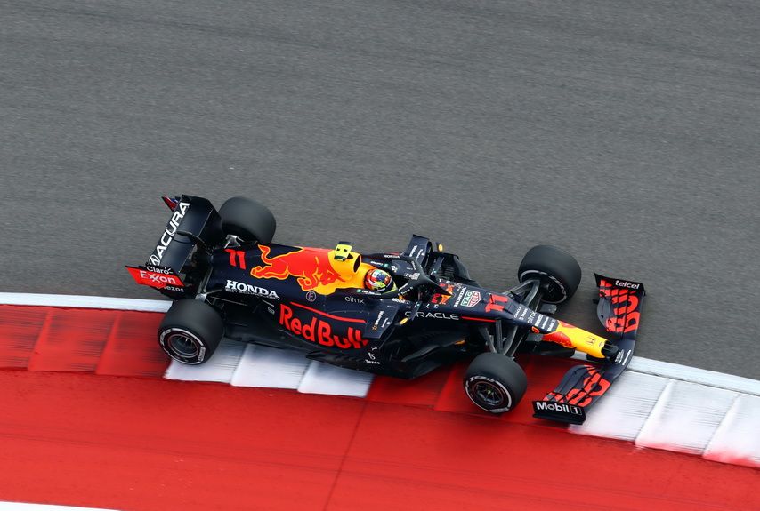 Checo Pérez (Red Bull) marcó el mejor tiempo en la FP3