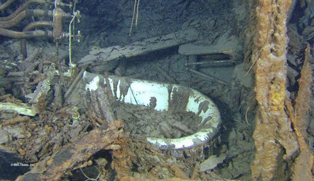 La bañera del capitán del Titanic es uno de los elementos que se estudian para analizar su deterioro.
