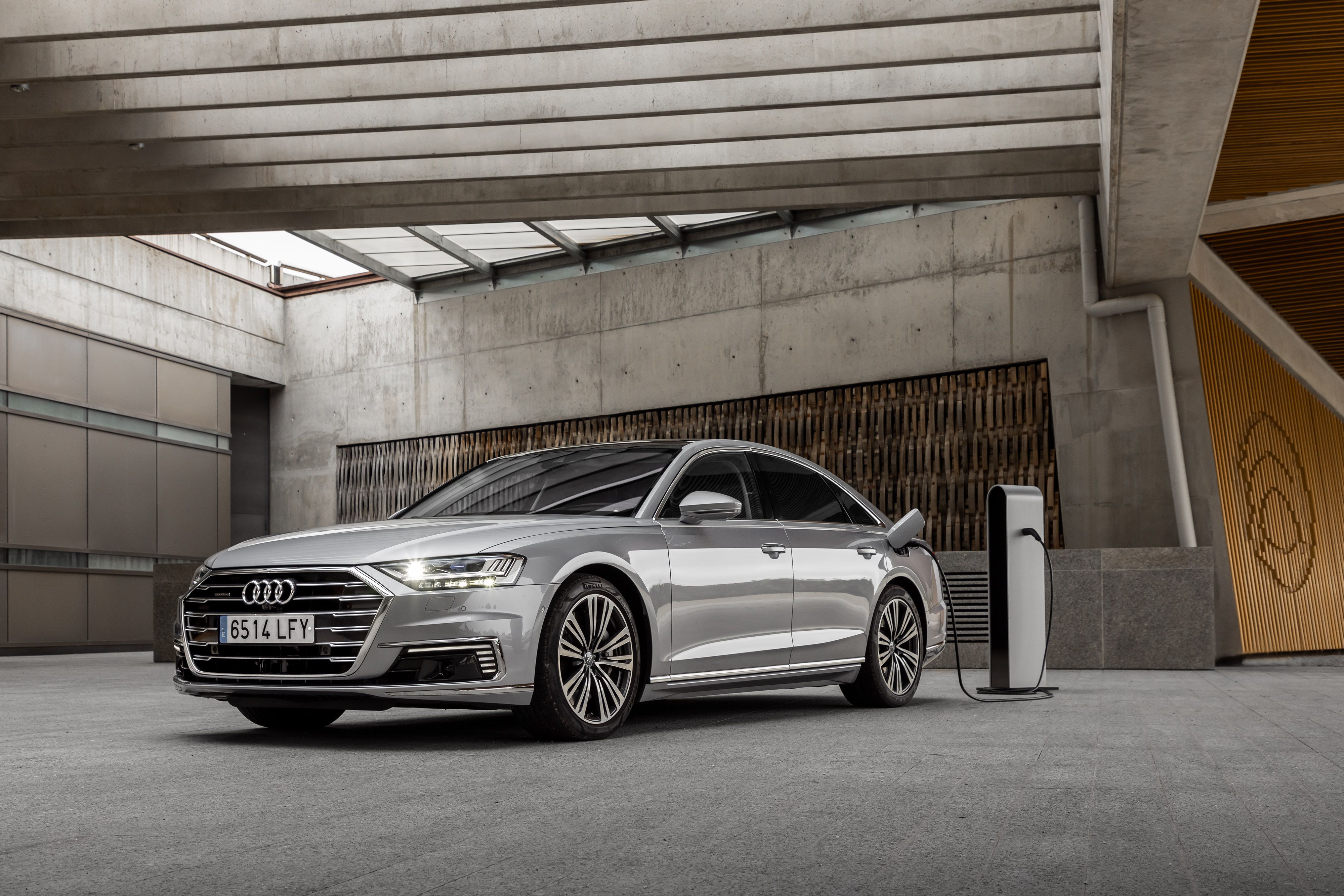 Audi A8 60 TFSIe