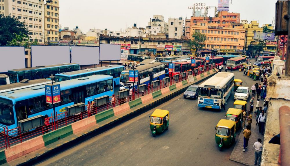 Bangalore es una de las ciudades más pobladas de la India. Bangalore es una de las ciudades más pobladas de la India.